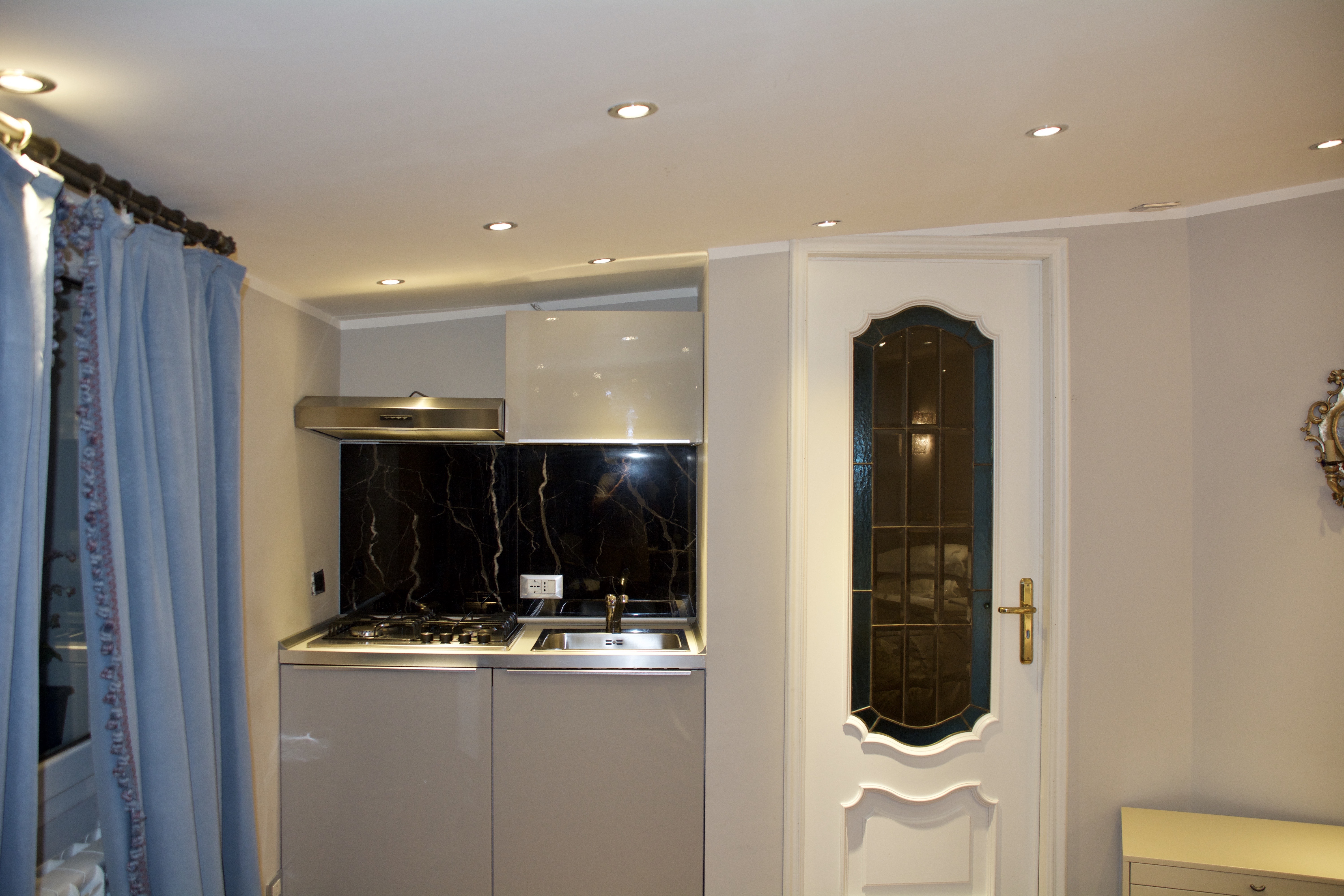 Twins Deluxe King Room