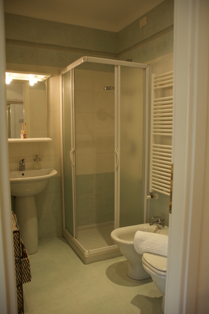 Twins Rosa Apartment - Immagine 14